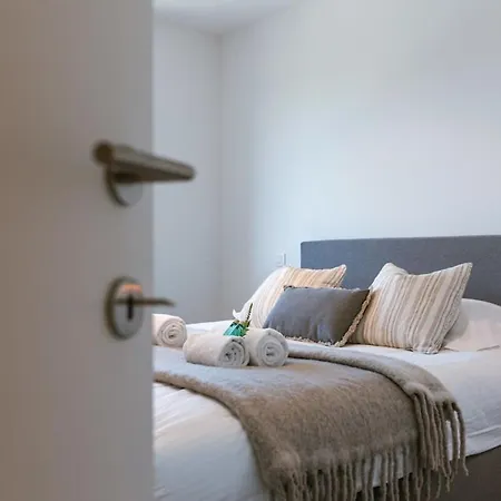 Huswell - Stylish New - Free Parking Ostende