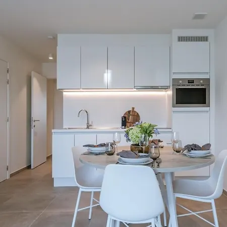 Huswell - Stylish New - Free Parking * Ostende