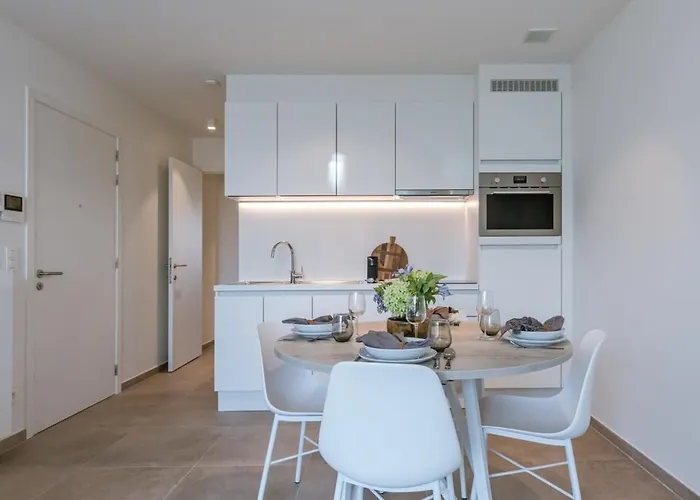 Huswell - Stylish New - Free Parking * Oostende